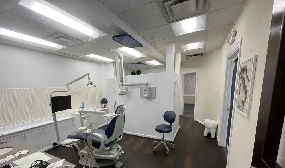 Exterior view of Ari Family Dental office At Ari Family Dental